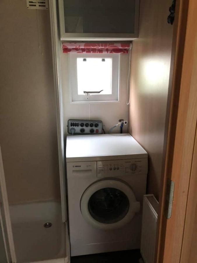 Chalet 4-5 Pers In Epe F16 Van Alle Gemakken Voorzien Max Aantal Volwassenen Is 4 Ngoại thất bức ảnh