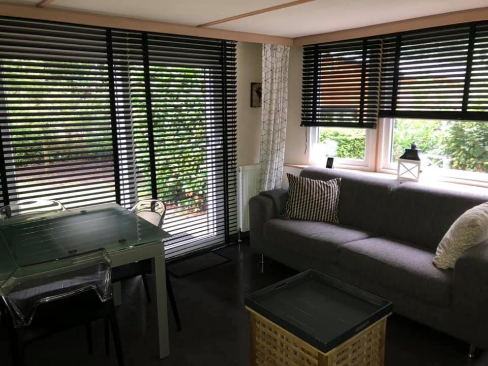 Chalet 4-5 Pers In Epe F16 Van Alle Gemakken Voorzien Max Aantal Volwassenen Is 4 Ngoại thất bức ảnh