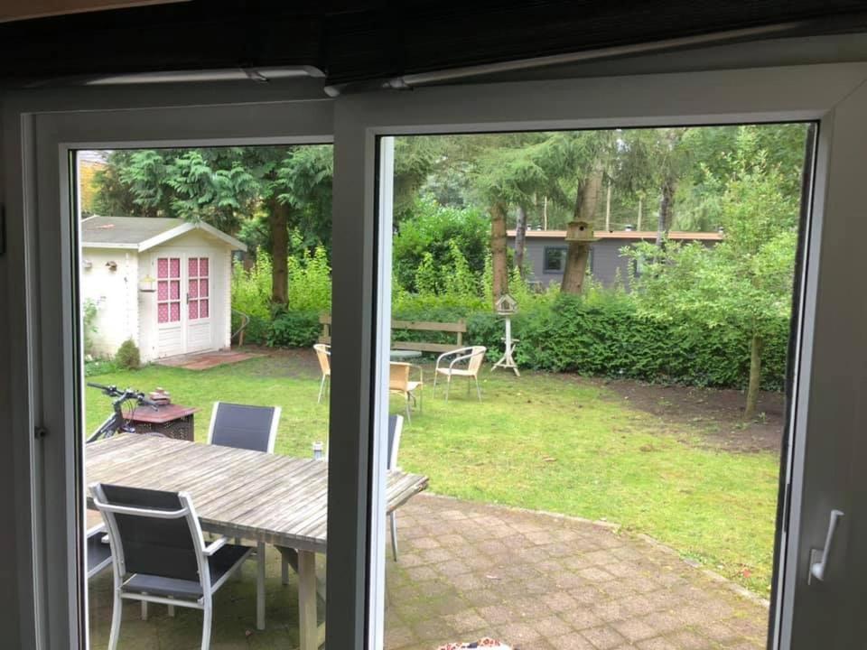 Chalet 4-5 Pers In Epe F16 Van Alle Gemakken Voorzien Max Aantal Volwassenen Is 4 Ngoại thất bức ảnh