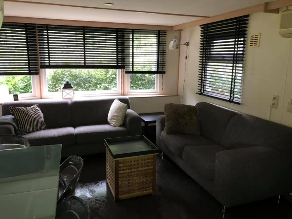 Chalet 4-5 Pers In Epe F16 Van Alle Gemakken Voorzien Max Aantal Volwassenen Is 4 Ngoại thất bức ảnh